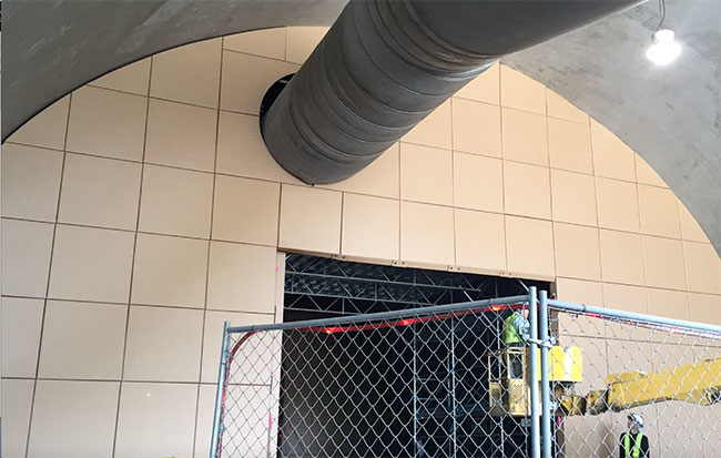 KAMIWAZAによるトンネル風門対策