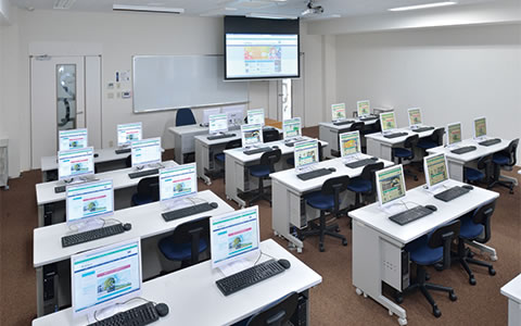 PC教室 スクリーン方式(30席)
